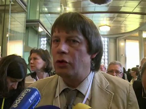 Conférence sociale: syndicats et patronat saluent la méthode