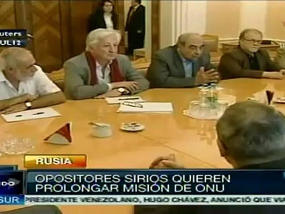 Opositores sirios piden prolongar misión de ONU