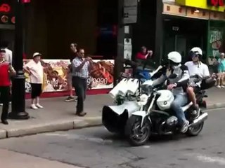 SIDECAR do ROCK - Vaca baterista surpreende tocando ROCK