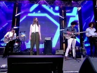 Génération Y sur la scène du concert M6 Live à Issy