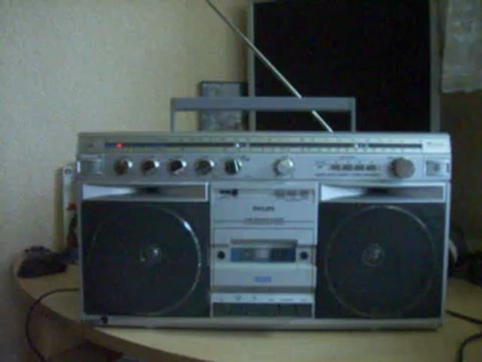 Philips D8514 Ghettoblaster Boombox top Zustand,steht zum Verkauf,is for sale