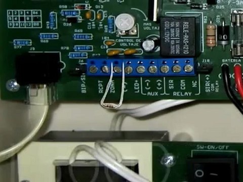 CERCAS ELECTRICAS CON 8 LÍNEAS Y AROS DE FLEXION EN COSTA RICA