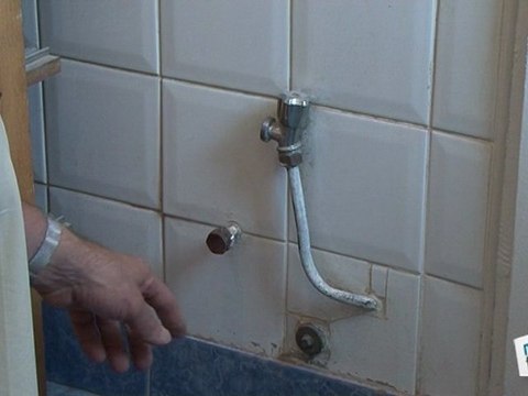 Comment réparer une fuite d'eau ?