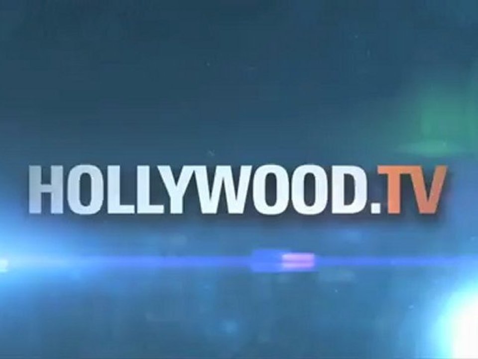 'Anger Management' estrella Selma Blair en almuerzo! - Hollywood.TV