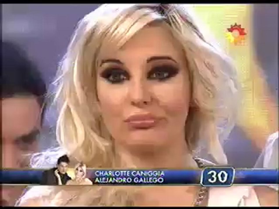 Alexander Canigiia en bailando