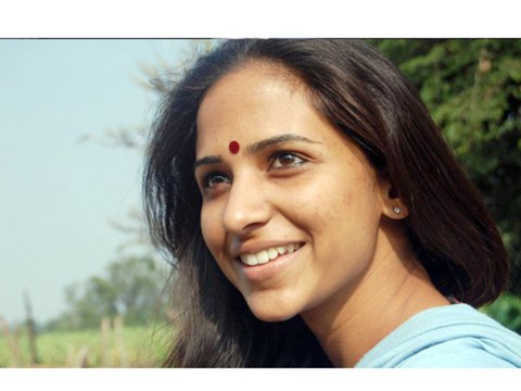 Marathi Actress Veena Jamkar Reveals About Her Role In Marathi Movie Kutumb - Entertainment News