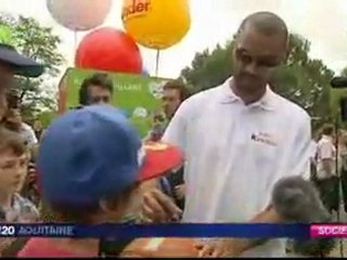 Tony Parker et Jo-Wilfried Tsonga acclamés au Temple sur Lot (47)