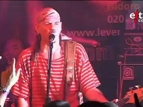 'Barricada' en Londres: No sé qué hacer contigo