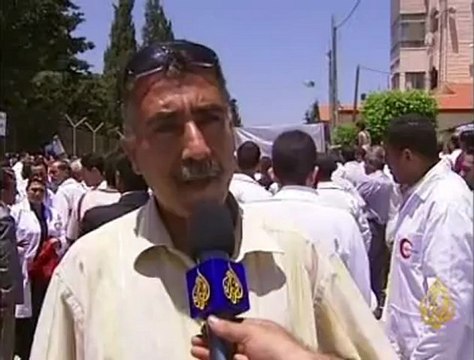 تواصل إضراب أطباء الضفة لحين تنفيذ مطالبهم