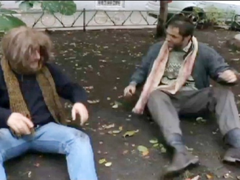 Des millionnaires Russes, paient pour devenir.. SDF!