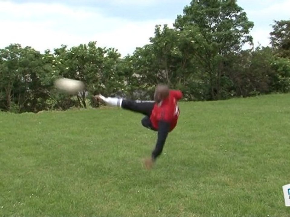 Cours Football: la bicyclette