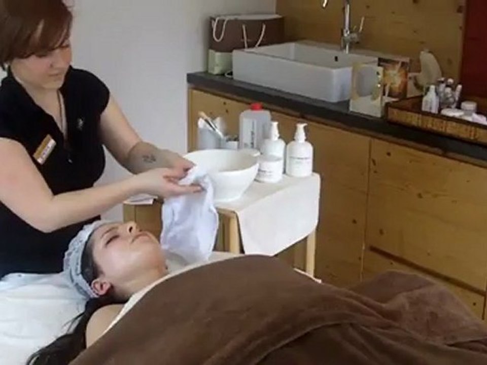 Kosmetikbehandlung Golf Spa Wellness Hotel Andreus