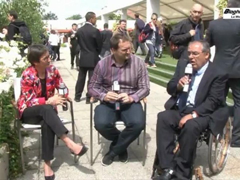 Interview Valerie Fourneyron, Ministre des Sports et Gerard Masson, President de la Federation Francaise Handisport et du CPSF - www.bloghandicap.com - La Web TV du Handicap
