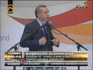 ERDOĞAN: " AMA HİÇ KİMSE BİZDEN ANADİLİMİZİ UNUTMAMAZI BEKLEMESİN!!!! "