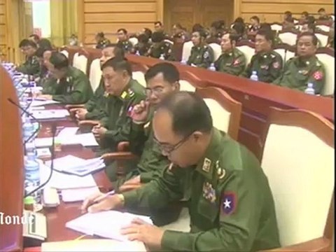 Première session parlementaire pour Aung San Suu Kyi en Birmanie