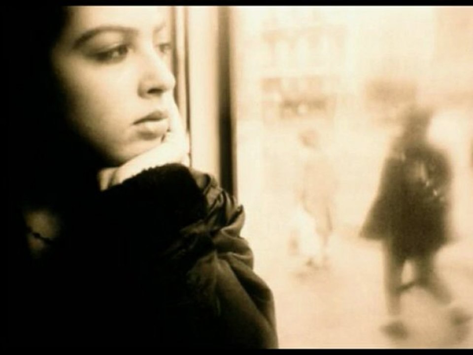 Ben Değildim-Bir Özdemir Asaf Şiiri