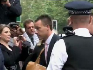 Ashley Cole, Contro Terry un processo ingiusto
