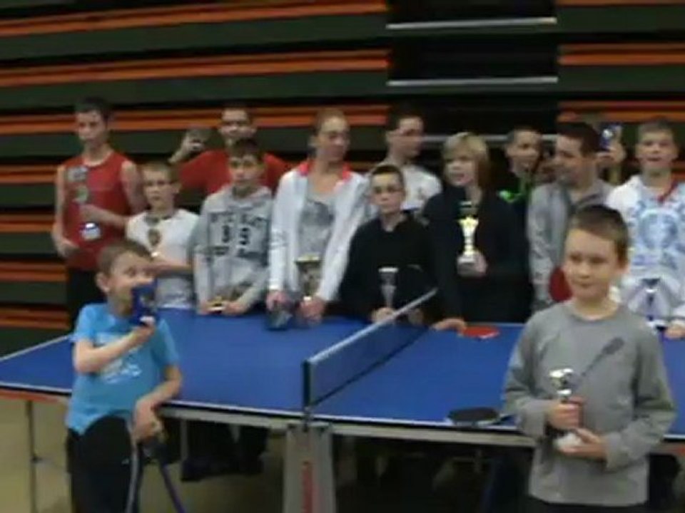 15-12-2011 Les jeunes d'Estrées Tennis de Table (E.T.T)