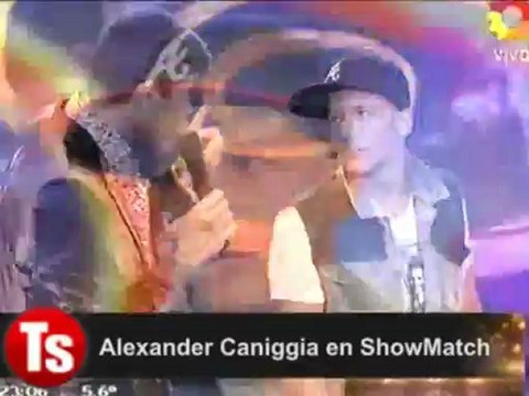 ALEXANDER CANIGGIA ESCUCHA ´CHISTES` EN BAILANDO Y NO SE RÍE