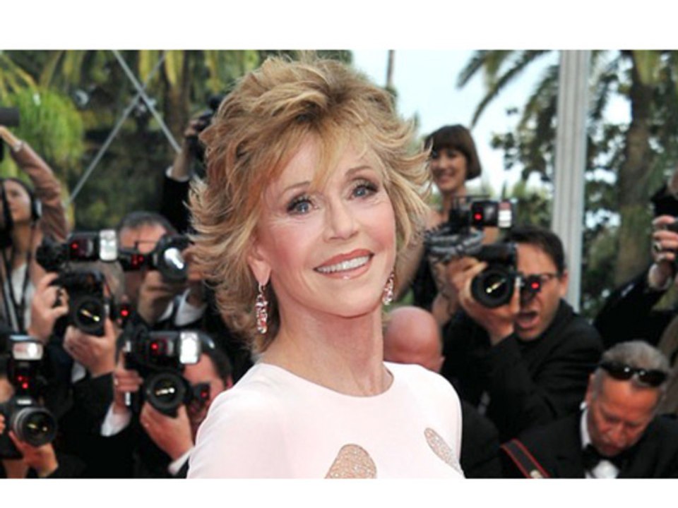 Jane Fonda Enjoys Sex Life at 74 - Hollywood Hot