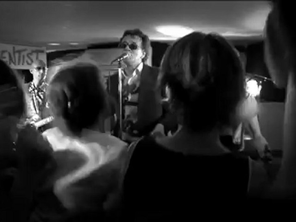 Dentist - What gives / Vacances