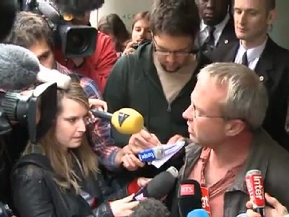 Entre PSA et les salariés d'Aulnay, "La guerre est déclarée"