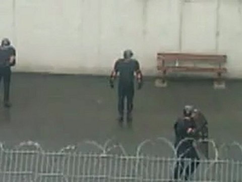 Les prisonniers frappés à la prison de Roanne