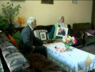 البوسنيون يحيون الذكرى 16 لمذبحة "سربرينيتسا"