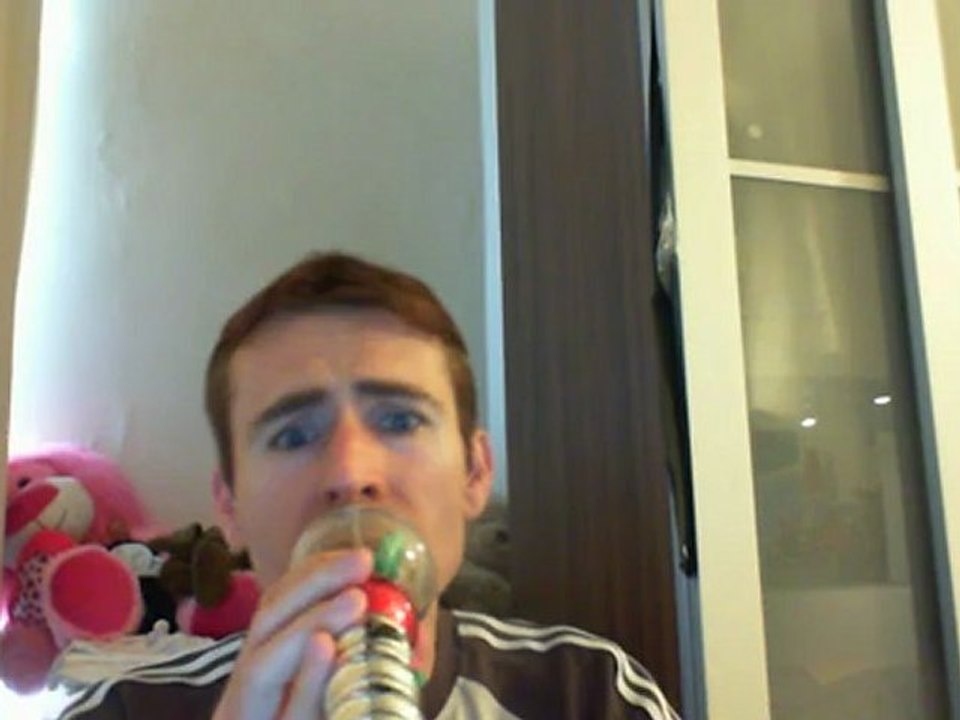 Wiwi égratigne "7 heures du soir" de Robert Charlebois