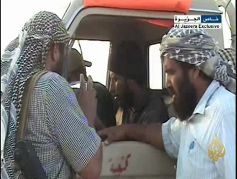 تواصل المعارك بين الثوار وكتائب القذافي