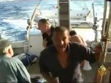 سفينة الكرامة الفرنسية تواصل الإبحار نحو غزة