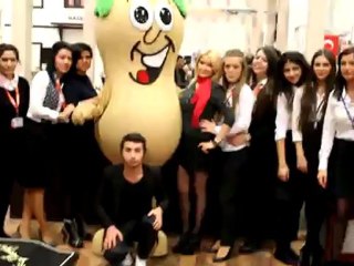 Turizm fuarında hostlar hostesler