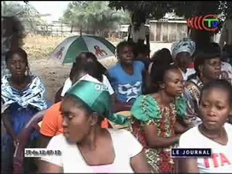 La candidate du PCT à Djiri 1 fait la ronbde de sa circonscription électorale