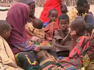 معاناة النازحين من الجفاف والمجاعة في القرن الإفريقي