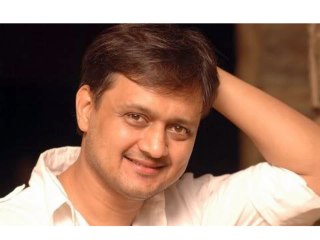 Sunil Barve Completes 25 Years - Marathi News