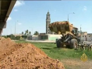 ثوار ليبيا يواصلون التقدم في عمق الزاوية