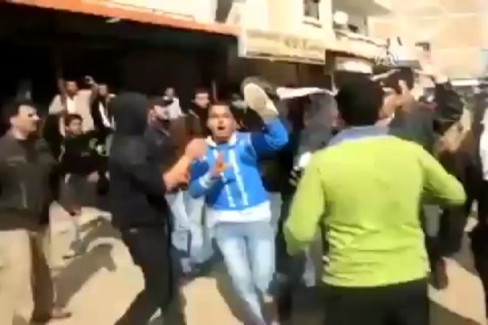 Hama katliamı sürüyor