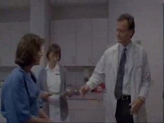 La mano que mese la cuna_clip1