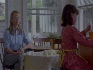 La mano que mese la cuna_clip2