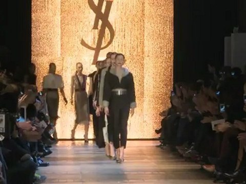 Défilé Yves Saint Laurent automne-hiver 2012-2013