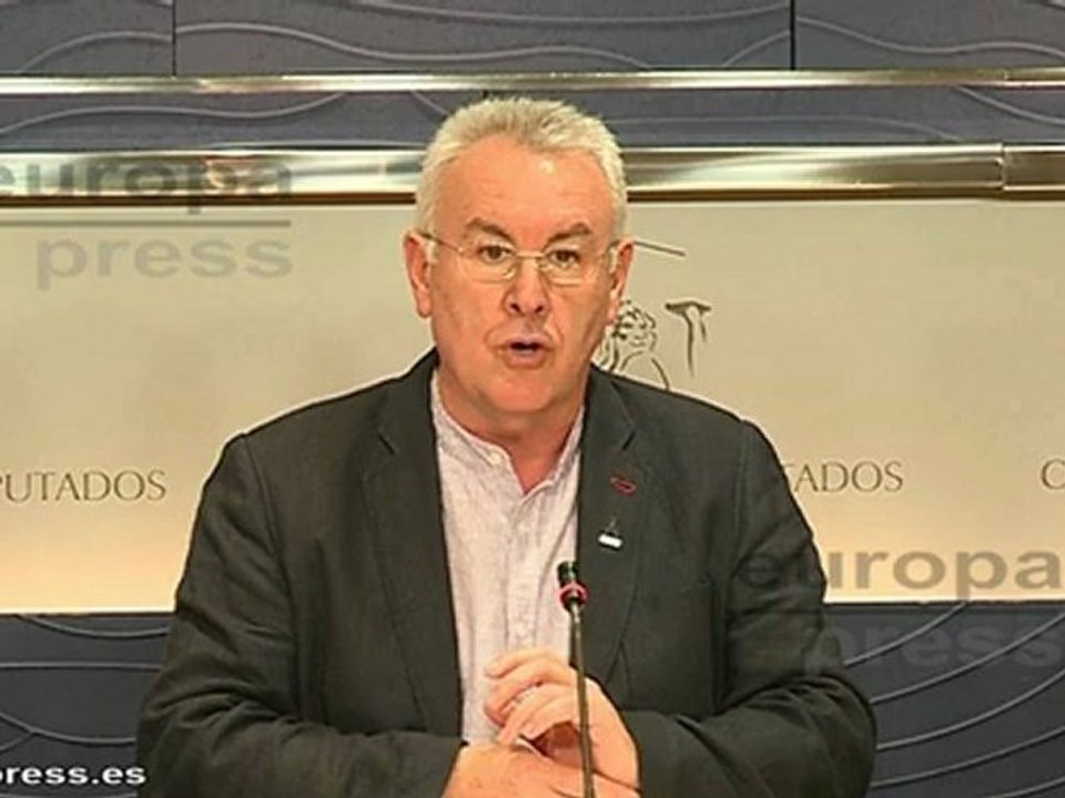 Lara: "Montoro está asfixiando a las CCAA"