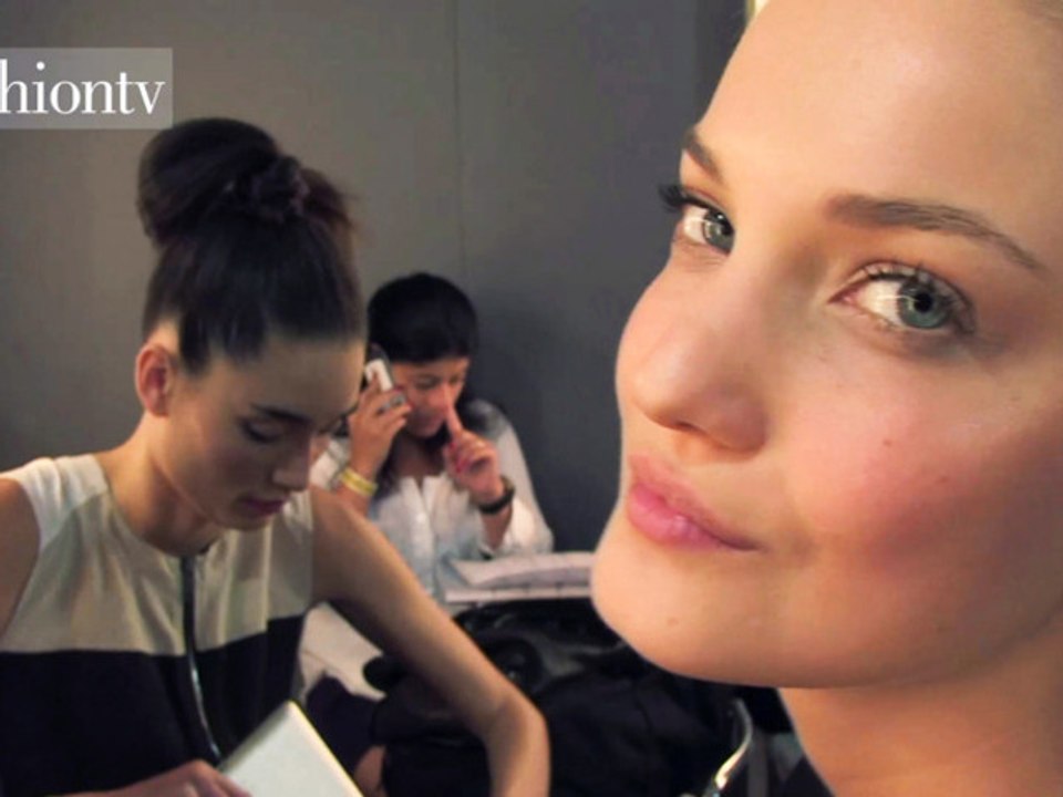 Salinas Backstage at FFW Fashion Rio | FashionTV