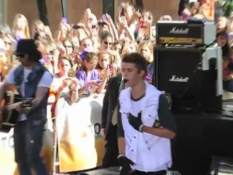 Justin Bieber poursuivi en justice pour 9 millions de dollars