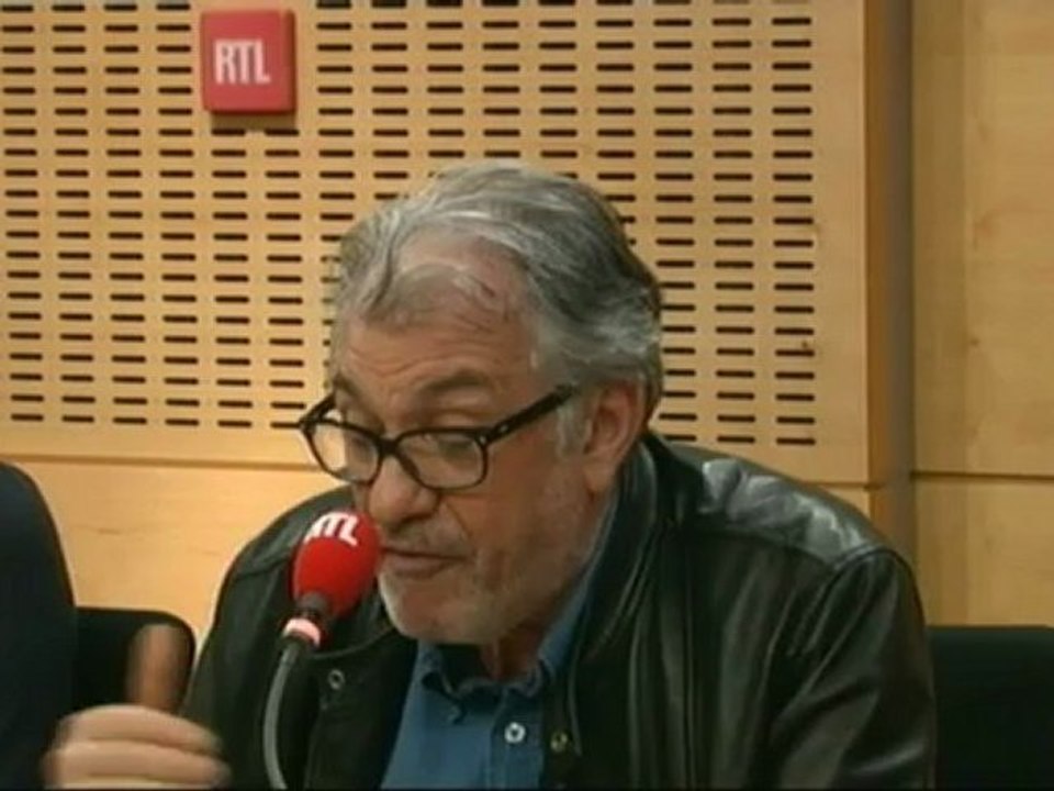 Serge July : "François Hollande s'est éloigné"