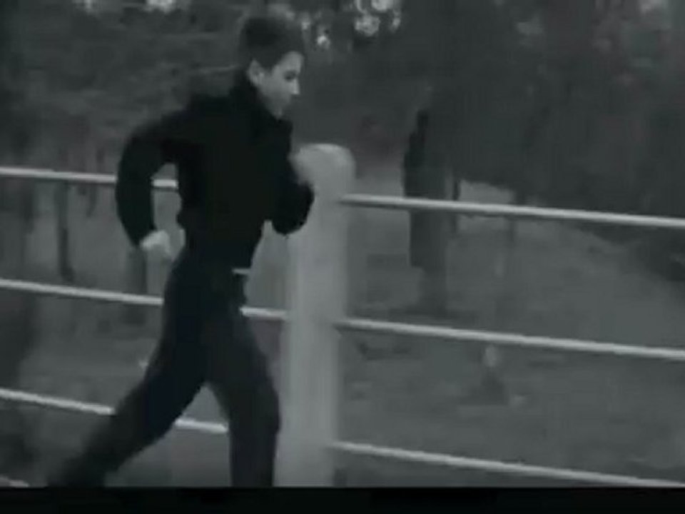 Moth Equals - Daydreaming (Electronic Music)