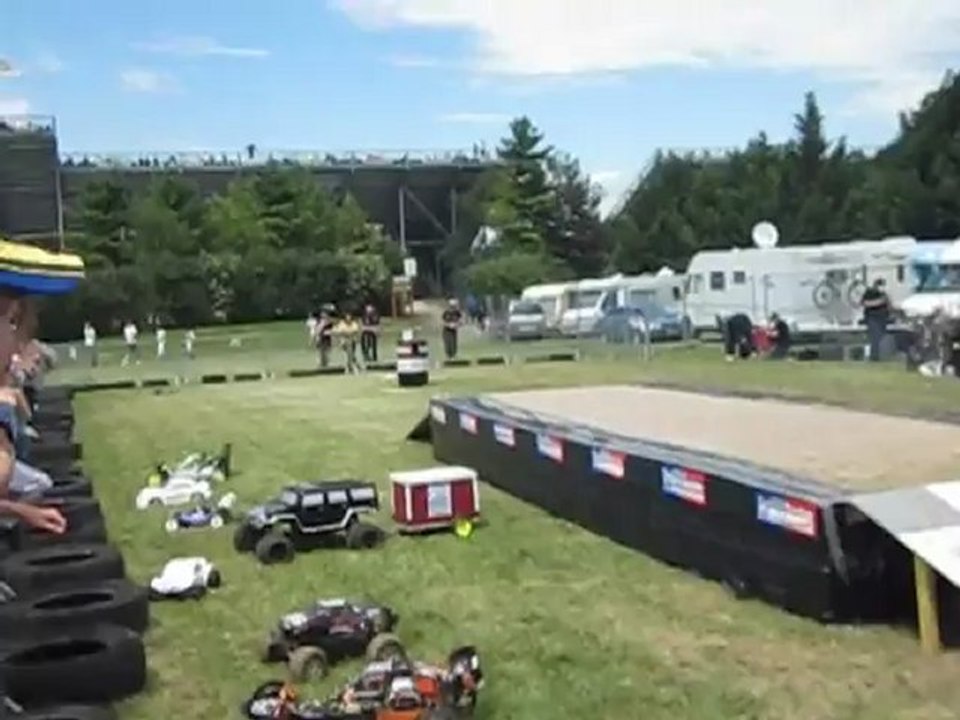 24H-camions-Magny-cours-2012-voitures-radiocommandees-voitures-rc