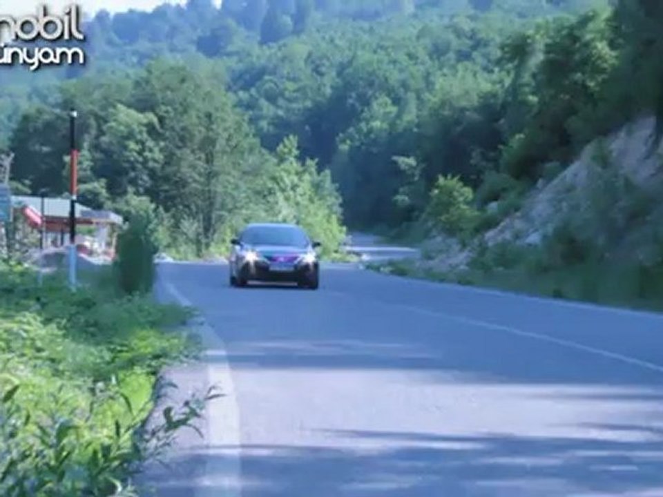 Renault Latitude Testi