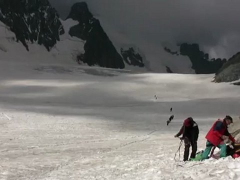 crevasses sur accès refuge des ecrins
