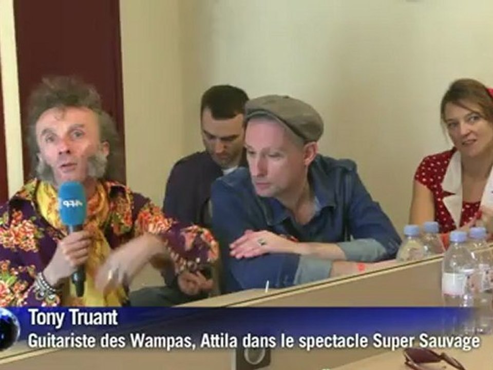 Francofolies Junior: concert rock avec le guitariste des Wampas