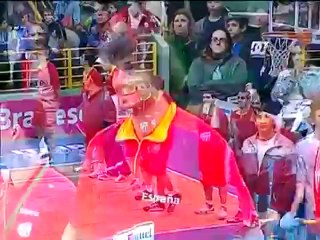 Hino da Espanha é trocado pelo de Portugal